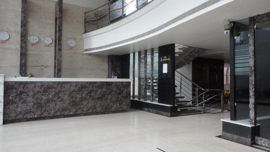 Sanu International Hotel Nāmakkal Buitenkant foto